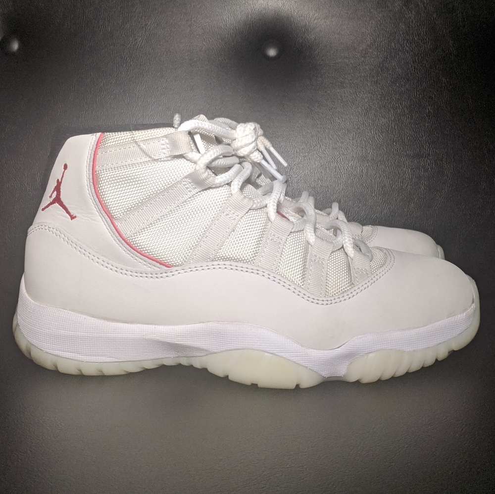 🔥 NIKE Jordan 11 Platinum Tint Size 8.5M / 10W